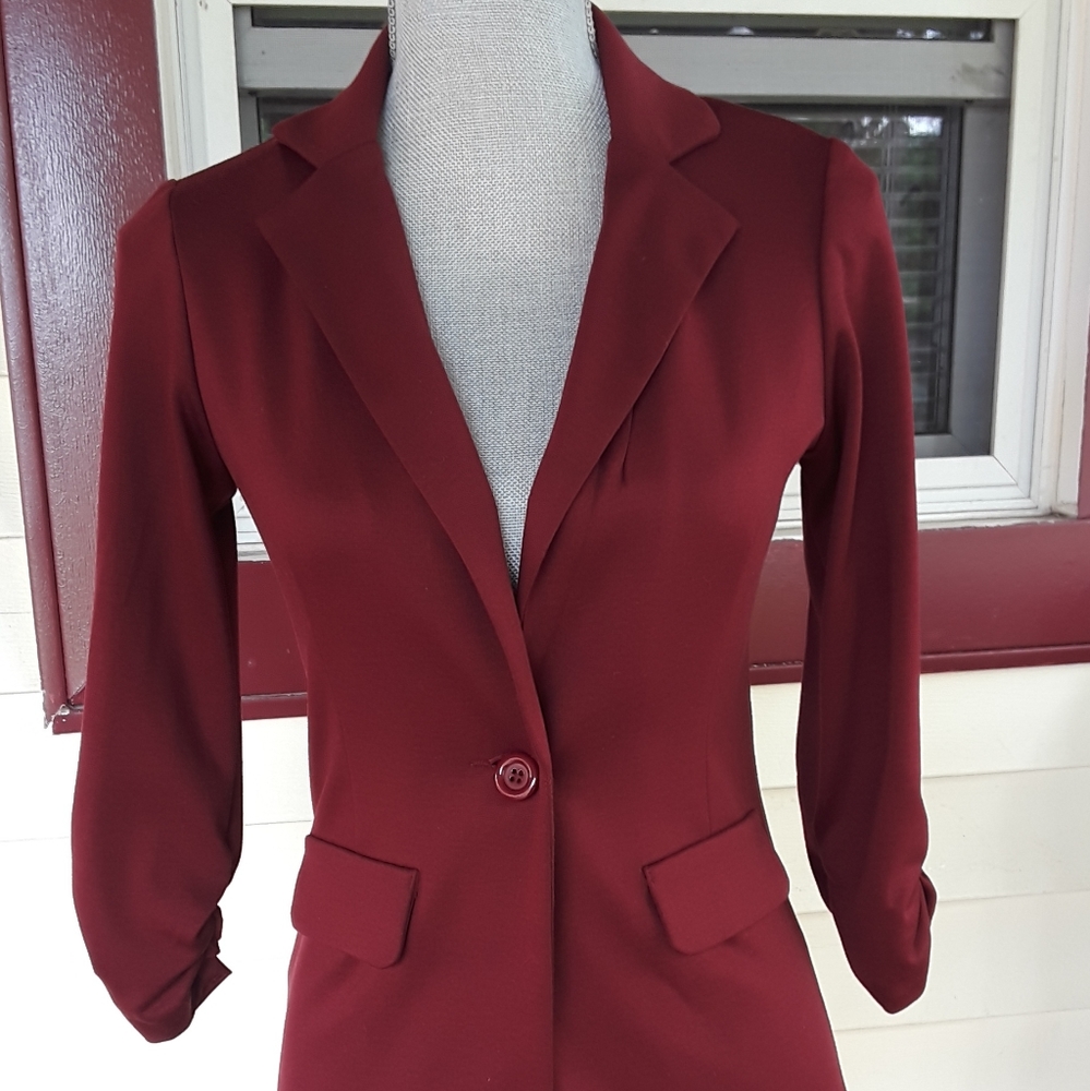 Women's blazer color wine size S